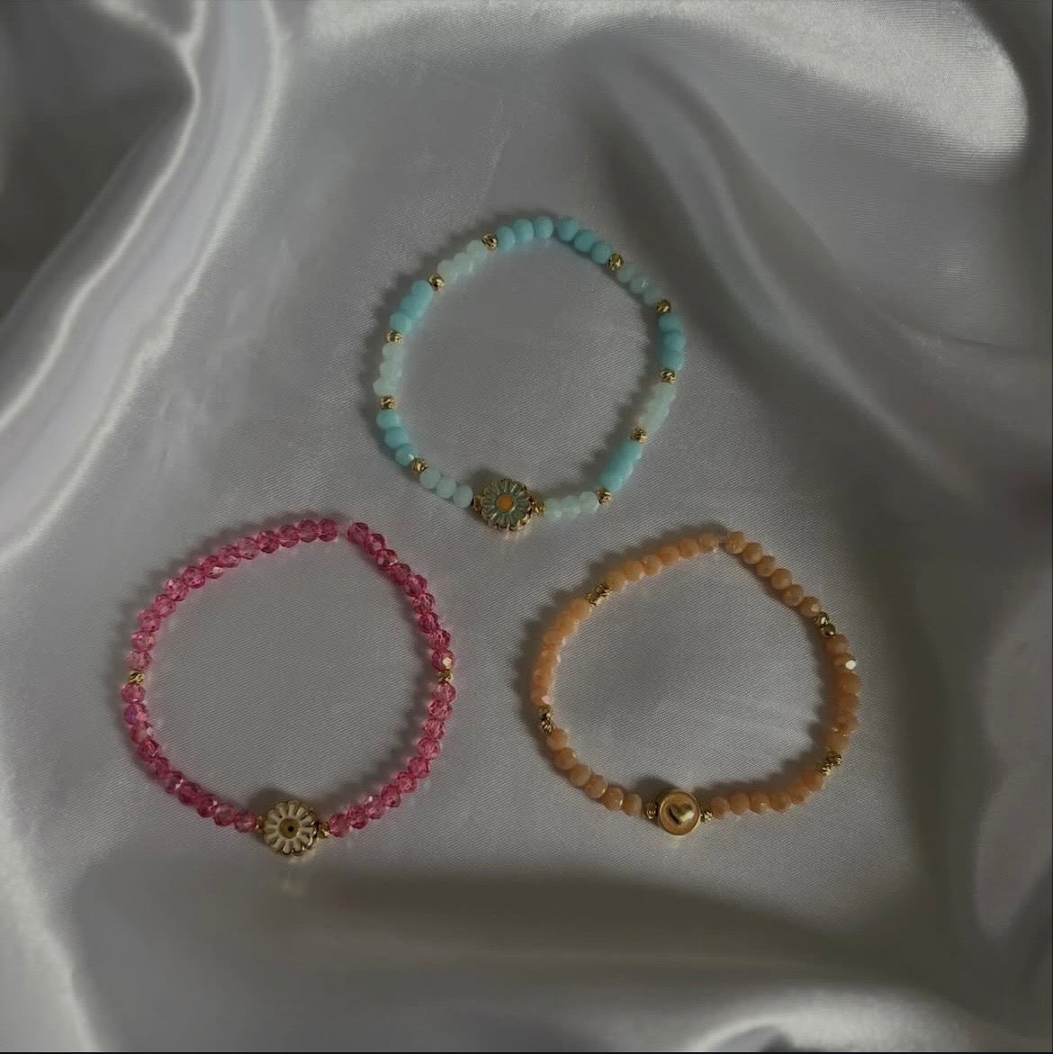 Kristallarmband mit Blumencharm