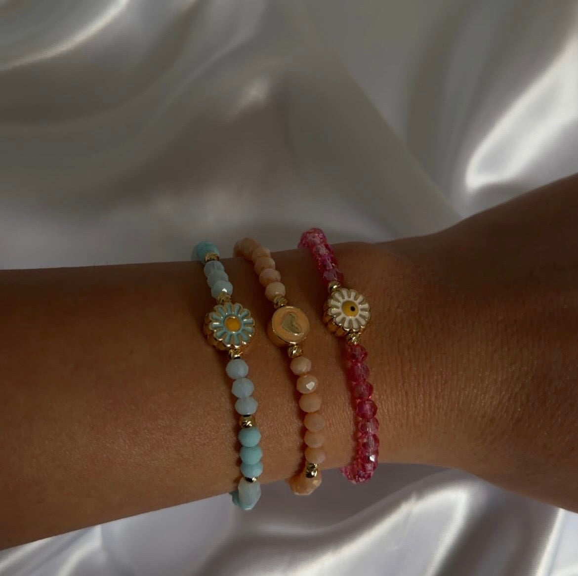 Kristallarmband mit Blumencharm