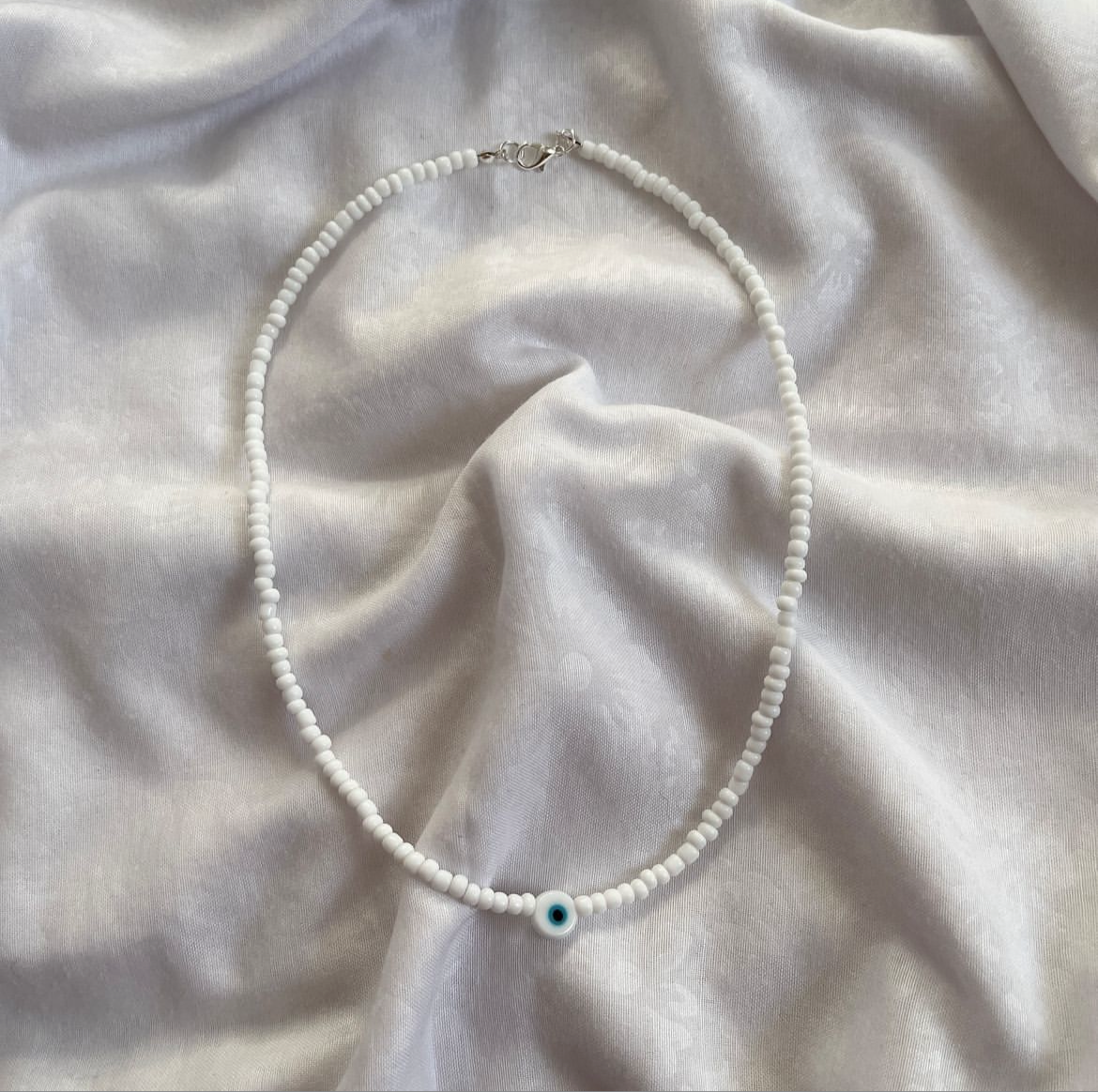White Nazar Halskette