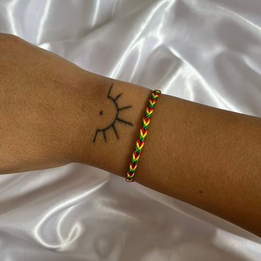 Kurdisches Fischgräten-Stoffarmband in Dünn