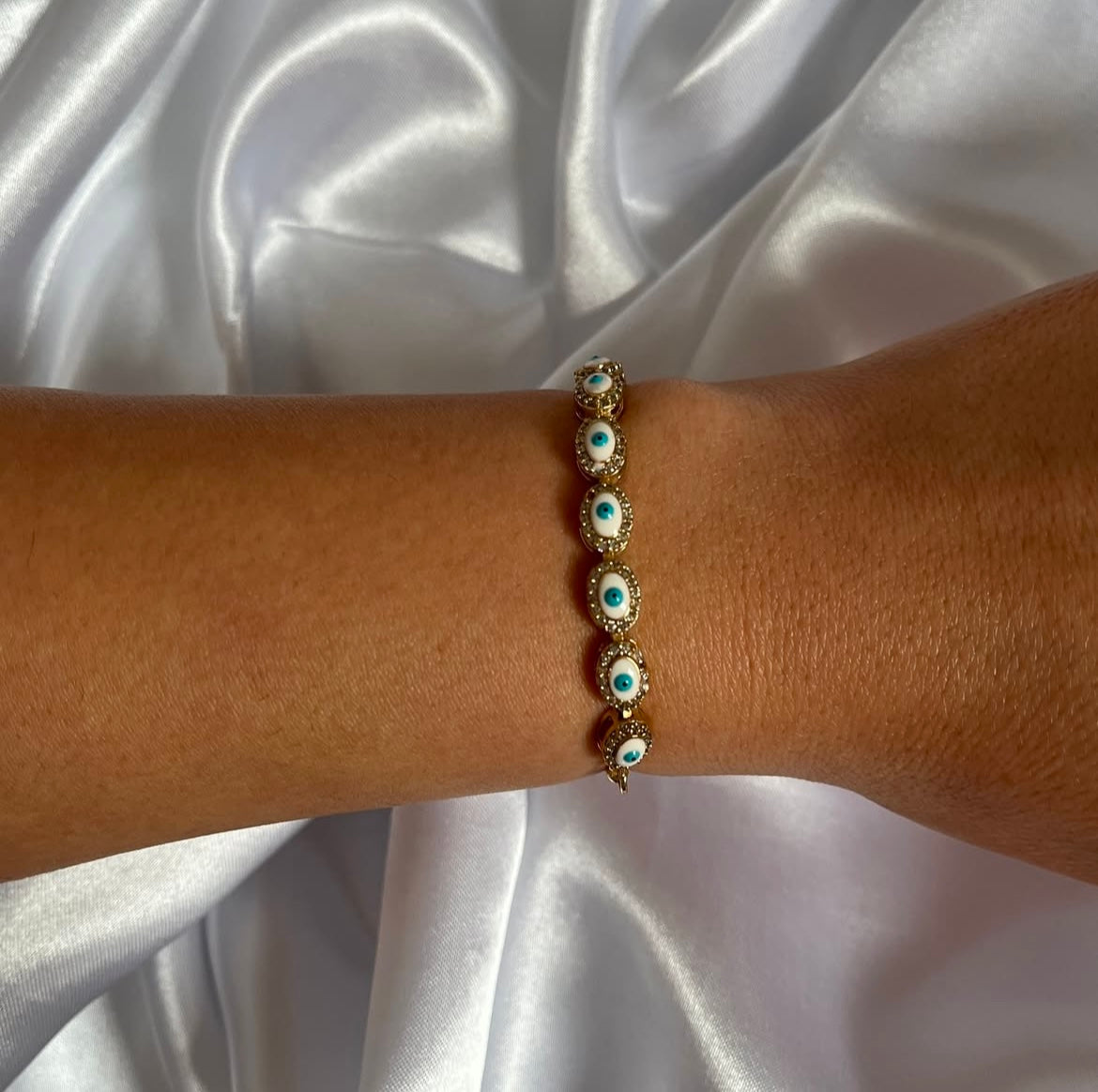 White Nazar Armband 🤍